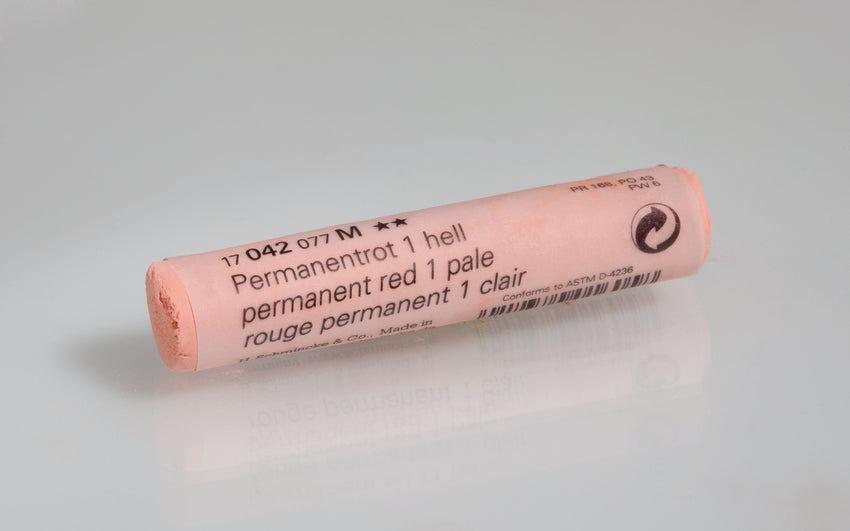 042 permanent red 1 pale M