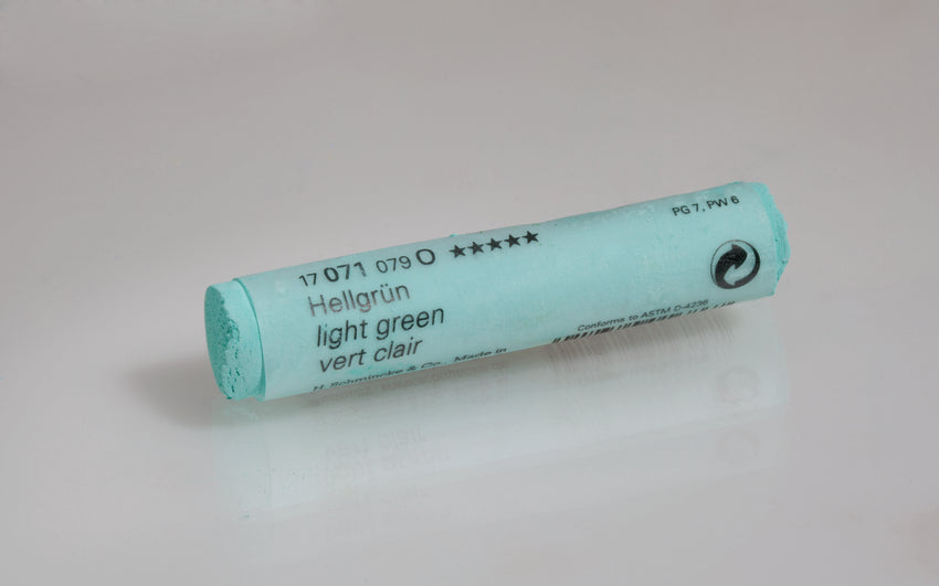 071 light green O